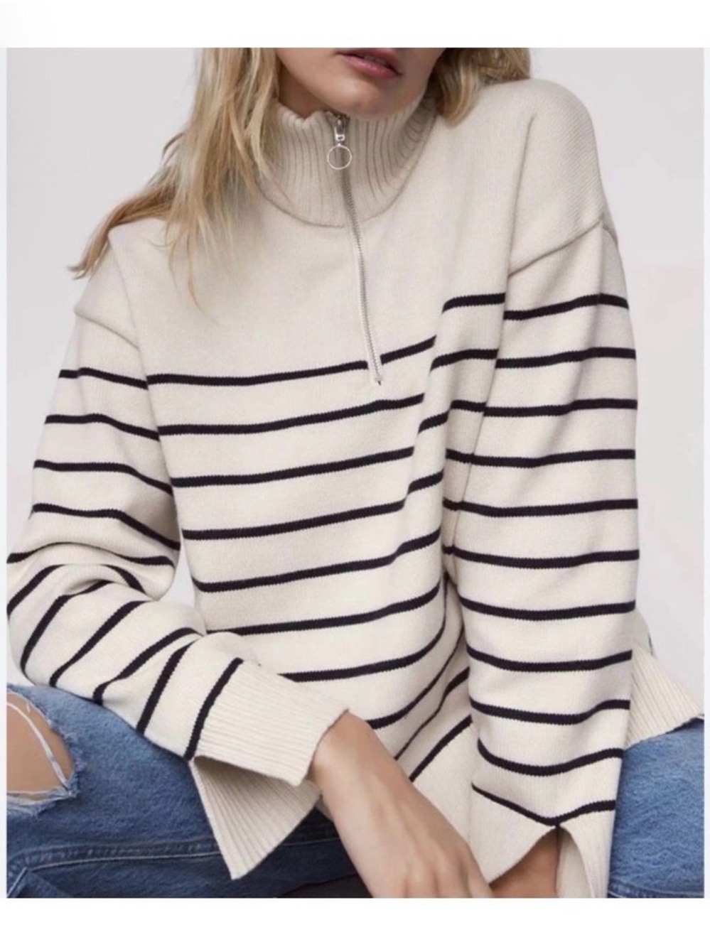 H&M Cream and Stripe Silver Zip All Season Pullover Mock Neck Sweater